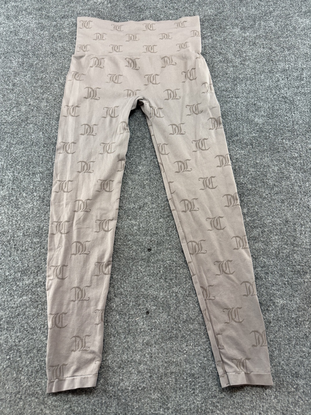 Juicy Couture Pajama Pants Womens Medium Beige Logo Monogram Print Sleep Nylon